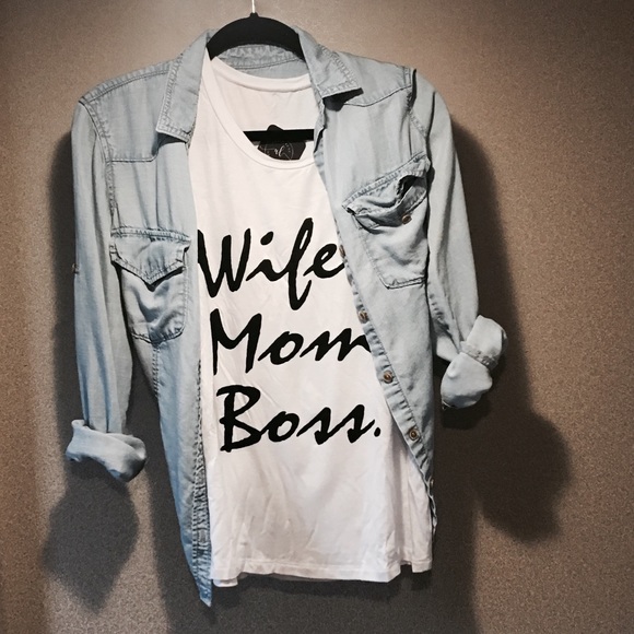 Wife•Mom•Boss Tank! ✔️ - Picture 2 of 3
