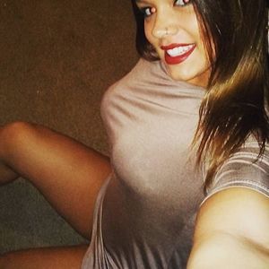 Meet your Posher, Adrianna