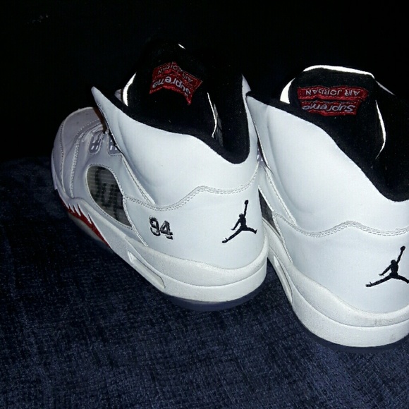 Nike Air Jordan 5 X Supreme - Picture 3 of 4