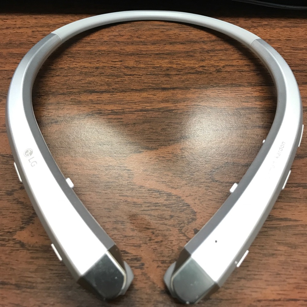 LG headphones Harman/kardon