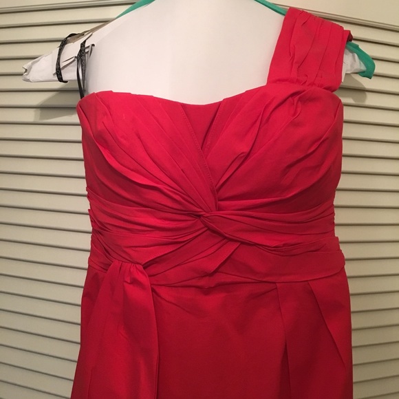Red one shoulder dress - Picture 2 of 4