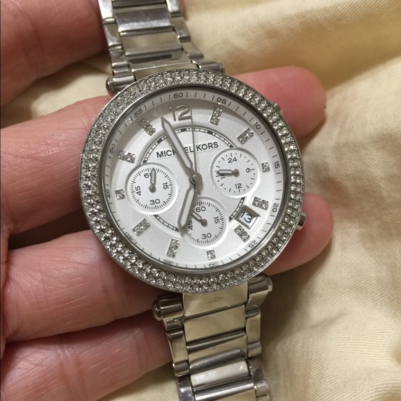 Michael Kors
Parker Glitz Watch, Silver Color - Picture 7 of 7