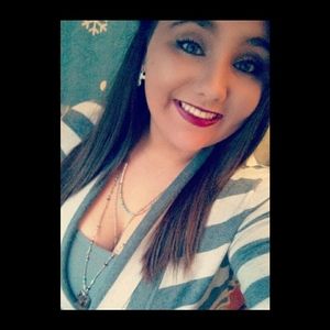 Meet your Posher, Kahli