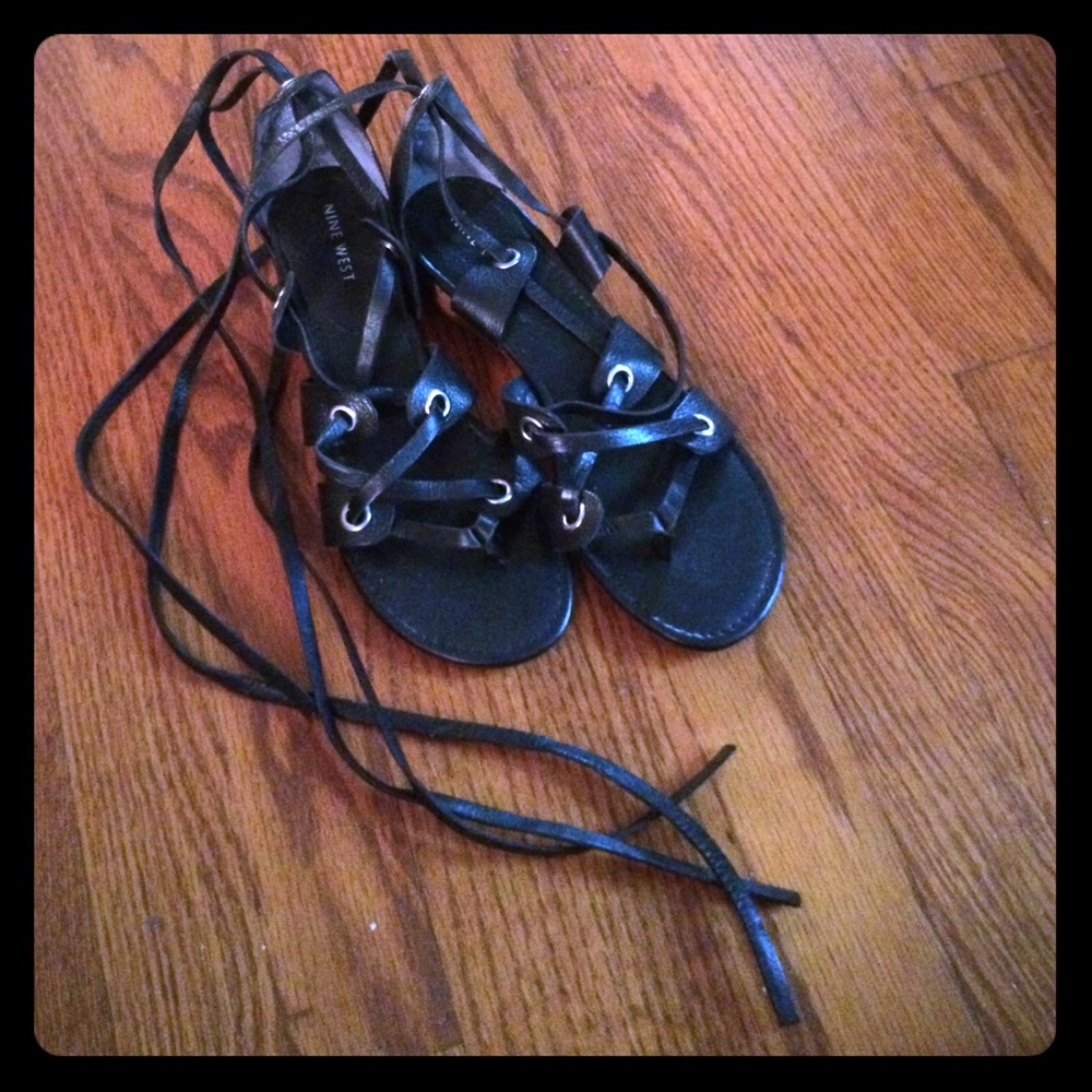 Brand New Leather Nine West Sandals size 7.