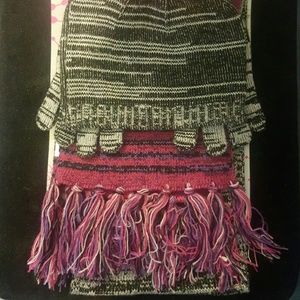 Scarf, hat and glove set