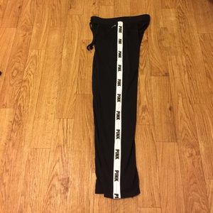 VS PINK ULTIMATE BOOT CUT YOGA PANTS MEDIUM