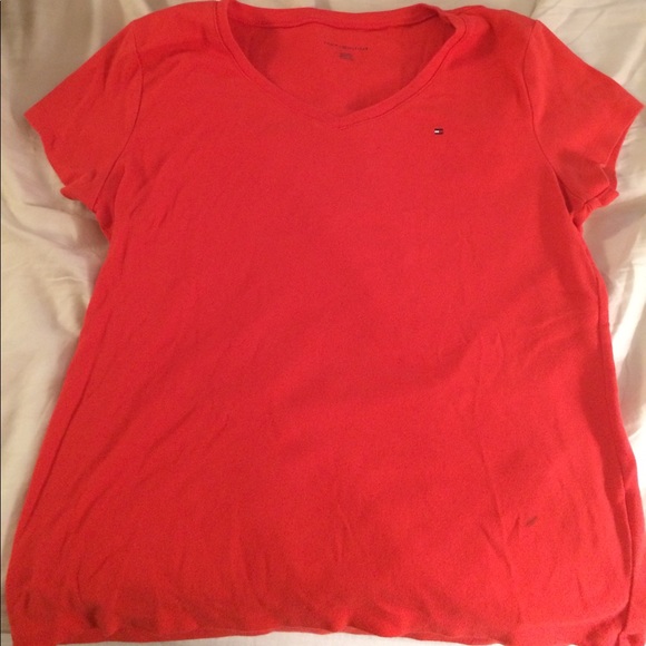 Tommy Hilfiger T-shirt - Picture 1 of 4