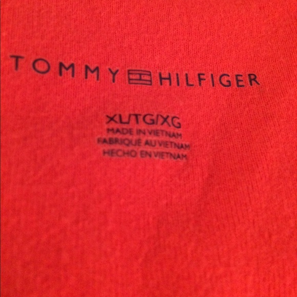 Tommy Hilfiger T-shirt - Picture 2 of 4