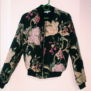 Boutique She & Sky (M) embroidered bomber jacket