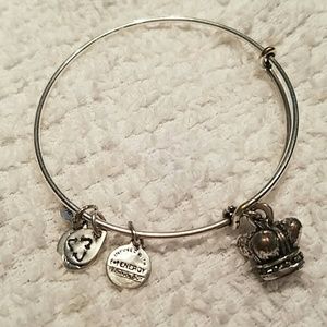 Crown alex & ani