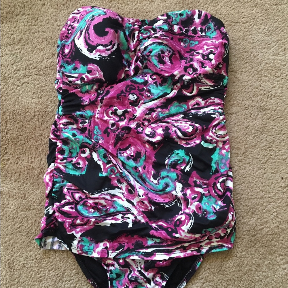 Pea in a Pod maternity bathing suit.