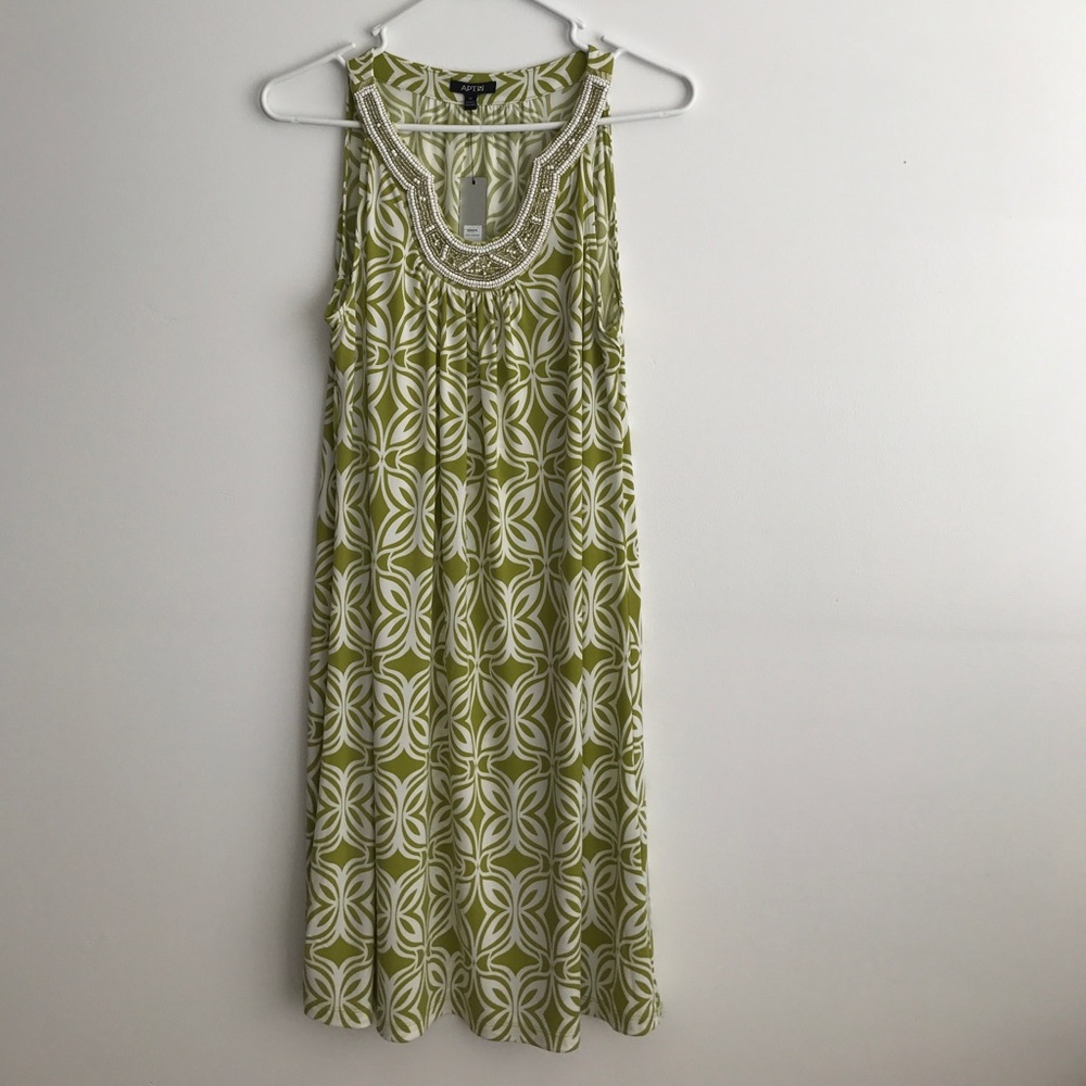 NWT Apt 9 sleeveless dress 👗 size: M
