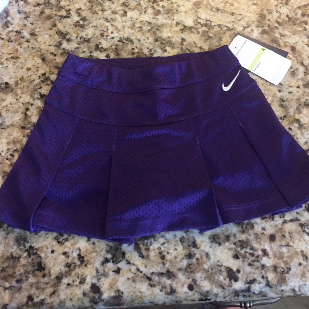 Girls Nike skirt