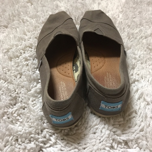 TOMS Shoes - SUBMIT ANY OFFER! Grey Toms