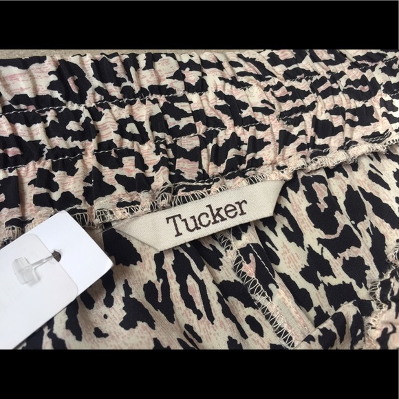 Tucker pink leopard print jogger pant - Picture 3 of 4