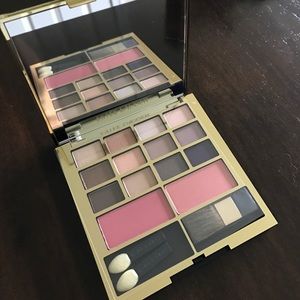 Estée Lauder Eyeshadow Palette