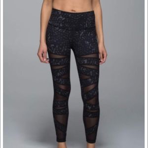 Lululemon mesh leggings! Size 4.