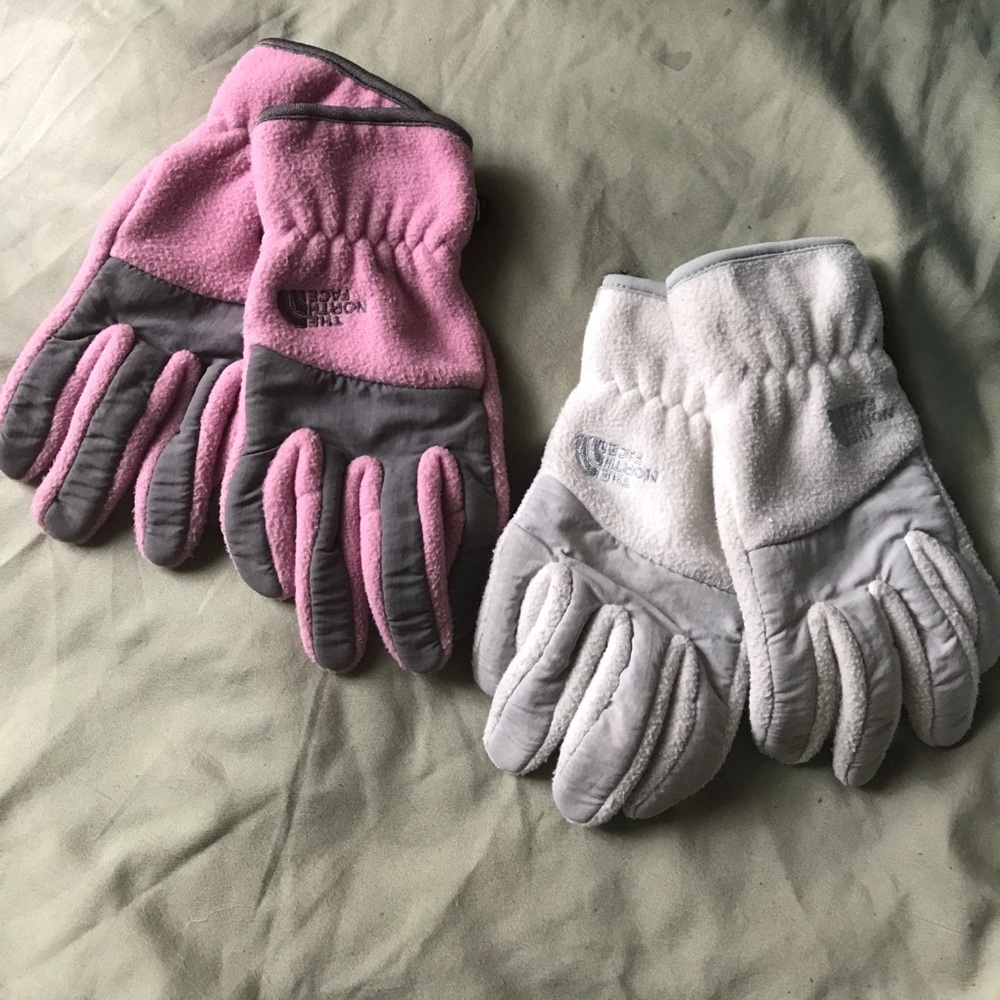 The north face gloves! Bundle