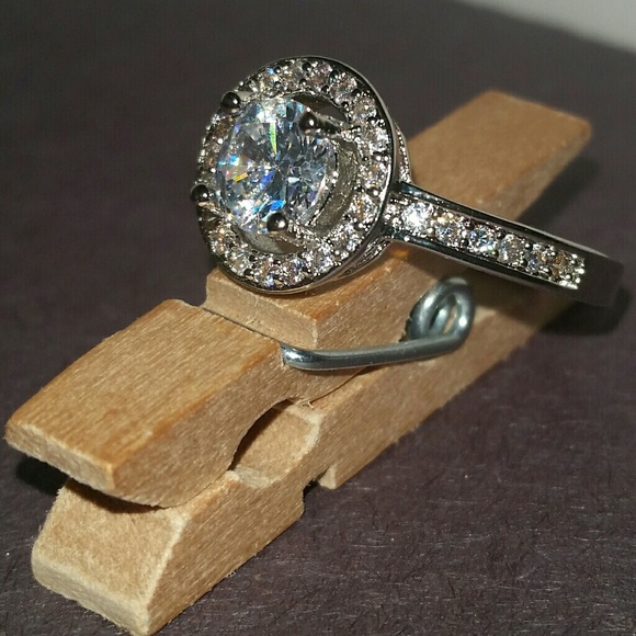 🆕Bella💍NWT, 1ct CZ, S925, Engagement Ring, Sz 7 - Picture 3 of 6