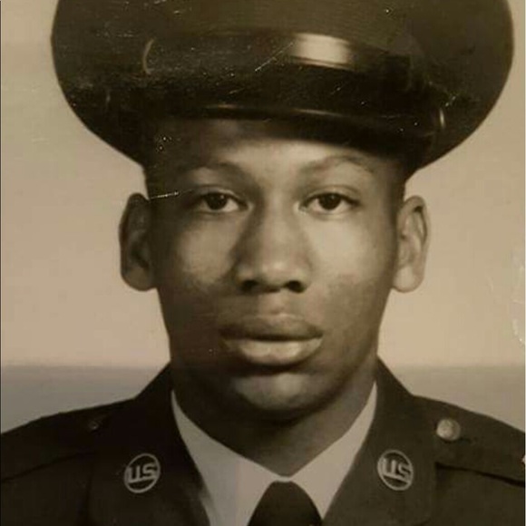 Meet your Posher, Chris - Picture 1 of 1