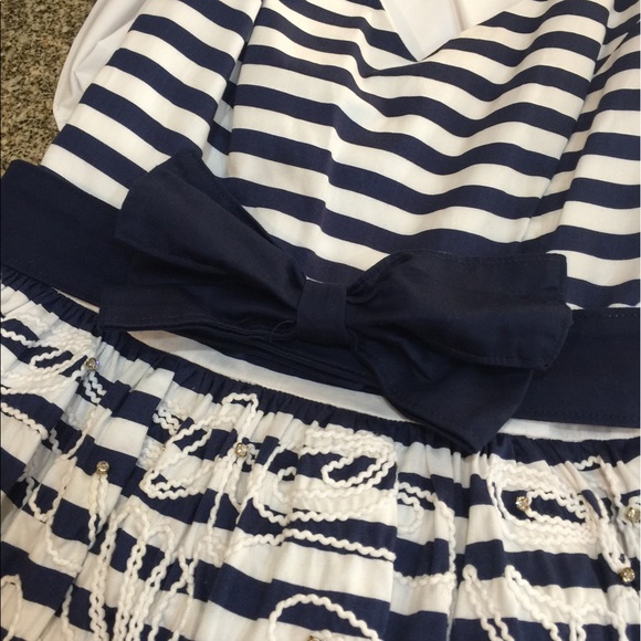 Lilly Pulitzer Dresses - Lilly Pulitzer Striped Embroidered Dress Lilly Pulitzer Dresses - Lilly Pulitzer Striped Embroidered Dress