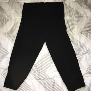 PINK cropped yoga leggings