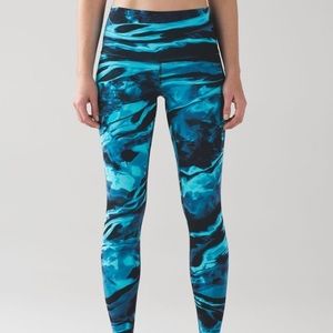 Lululemon WU *naked sensation* limited edition