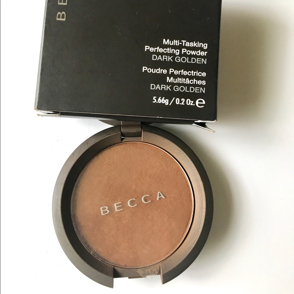 Becca multi-tasking perfecting powder