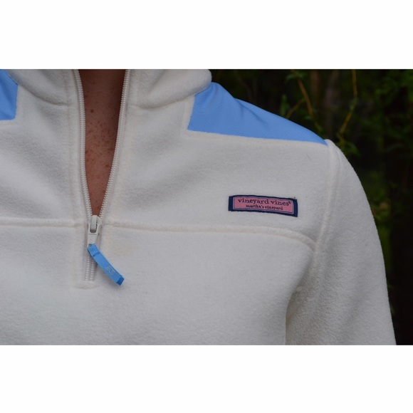 Vineyard vines white/blue fleece shep shirt - Picture 3 of 3