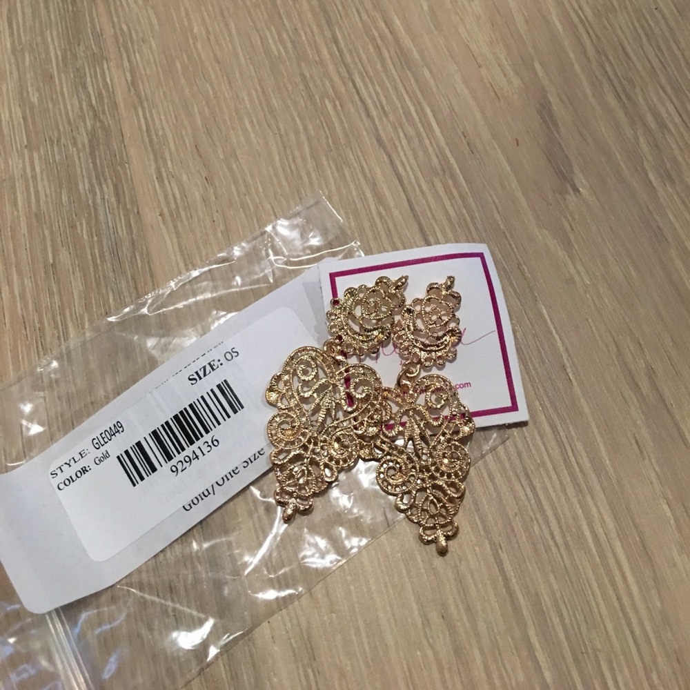 Hanging earrings