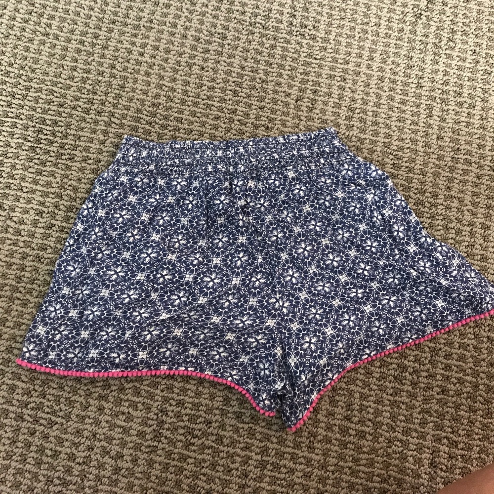 Pattern shorts - Picture 2 of 2