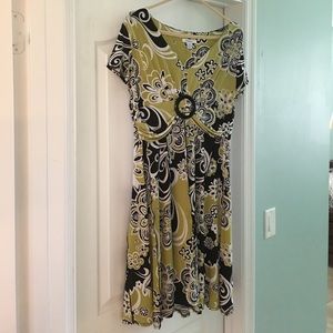 Dress barn dress size 12 green & black