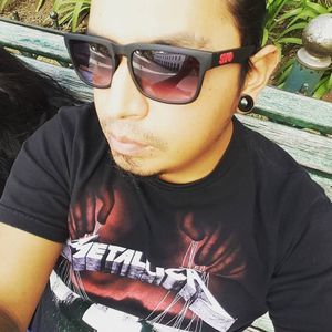 Meet your Posher, Eduardo