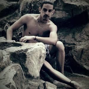 Meet your Posher, Javier