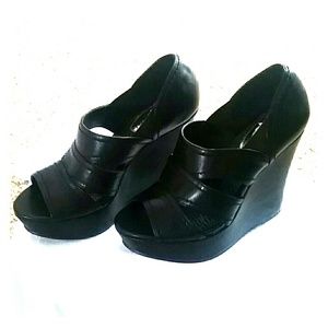 Madden girl black wedge sandal faux leather