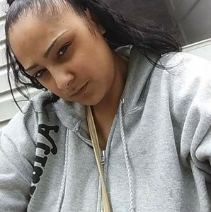 Meet your Posher, Yoselin