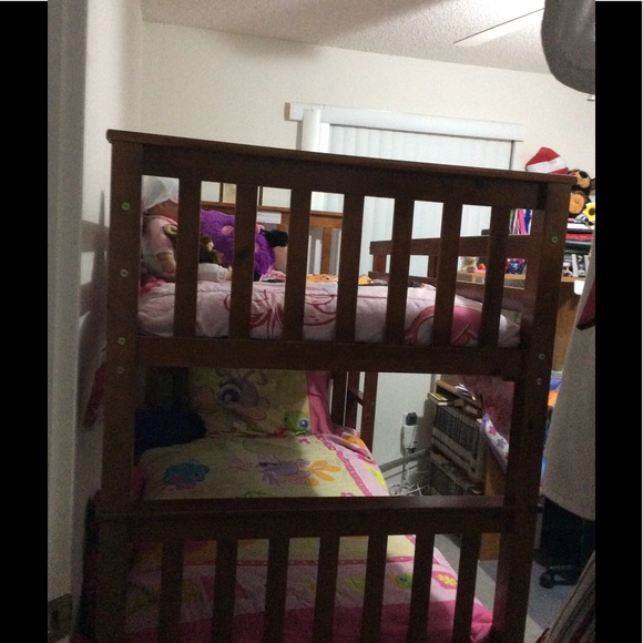 Bunk bed
