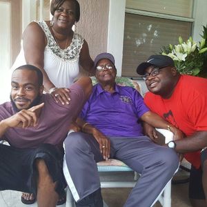 Meet your Posher, Antella