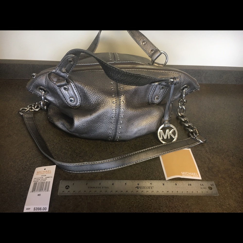 Michael Kors Silver Leather Handbag.