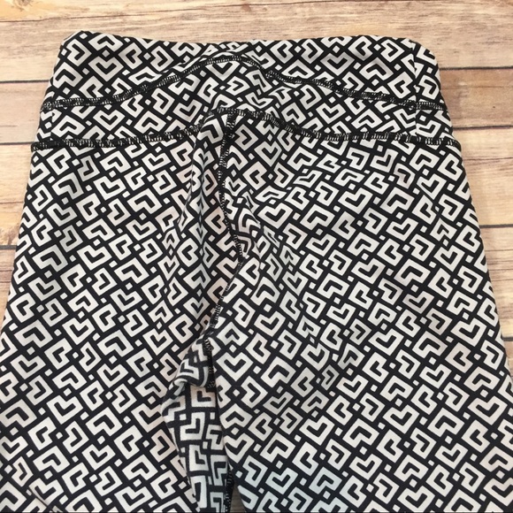 SOLD 🌴XS Lucy Hatha Cropped Yoga Printed Legging - Picture 6 of 7