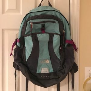 The north face recon backpack