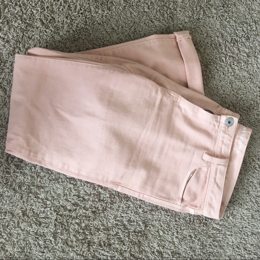 Banana Republic crops