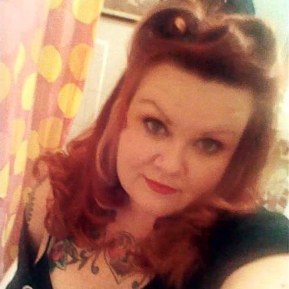 Meet your Posher, April