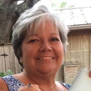 Meet your Posher, Carrie