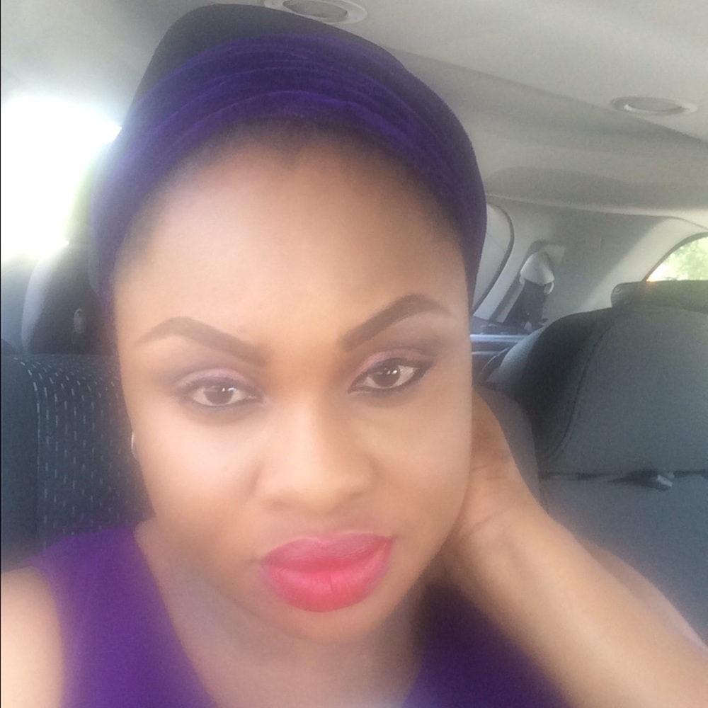 Meet your Posher, Titi