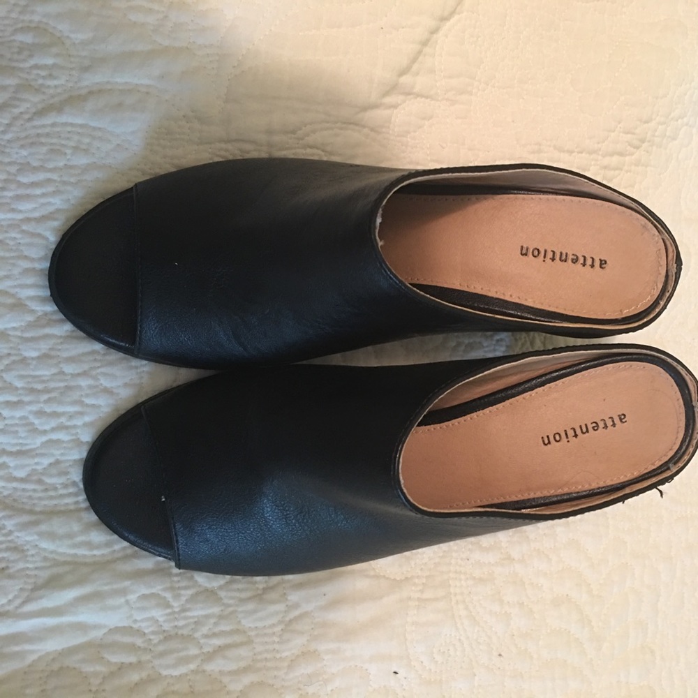 Black summer slides