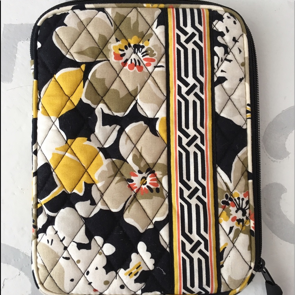 Vera Bradley • E-Reader Zip Case • Dogwood • EUC