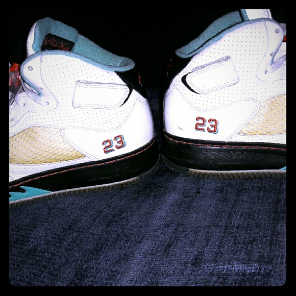 AJF NIKE-JORDAN FUSION 5 "SPICE" 2010 release. - Picture 3 of 5