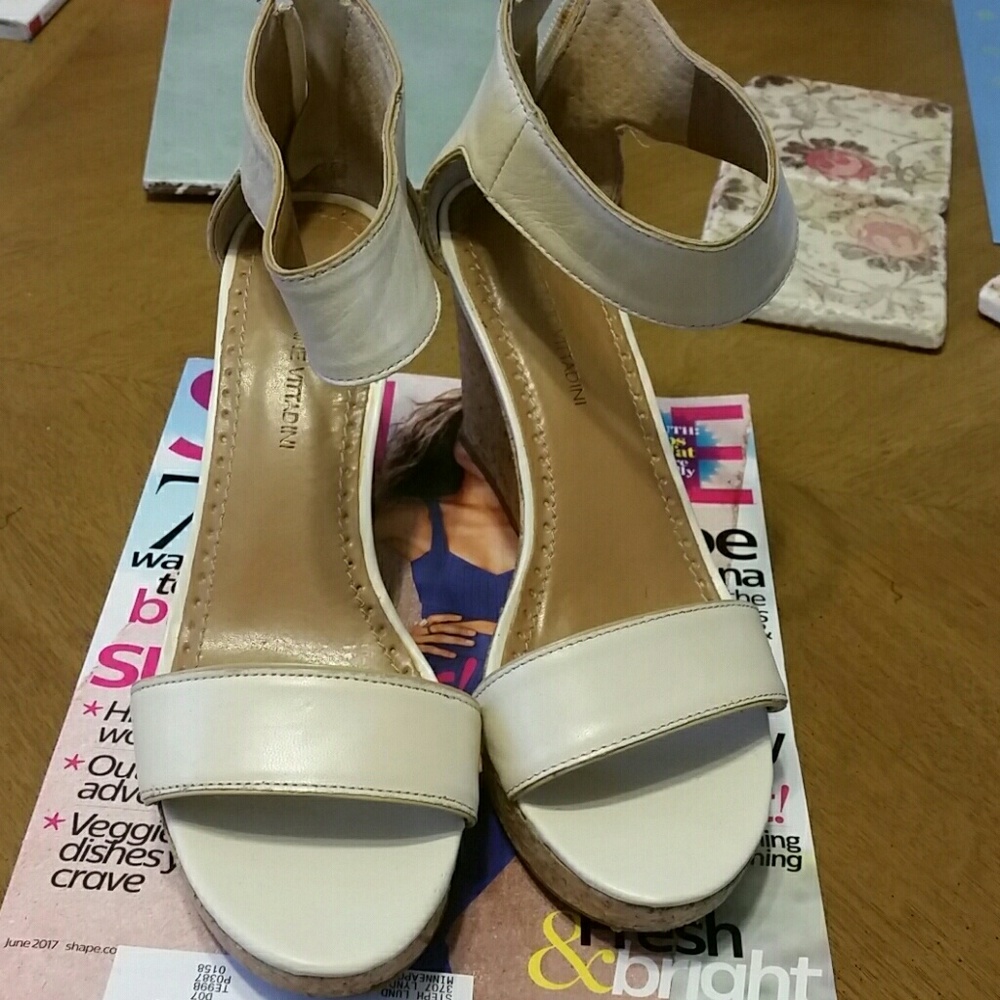 Cream Adrienne Vittadini Wedges