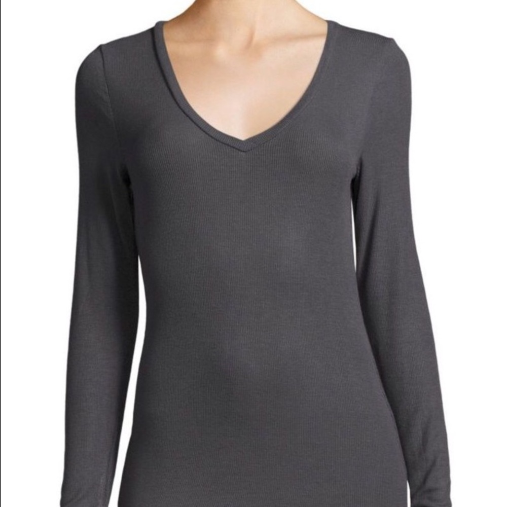 BCBG Black vneck top longsleeve Classic tshirt